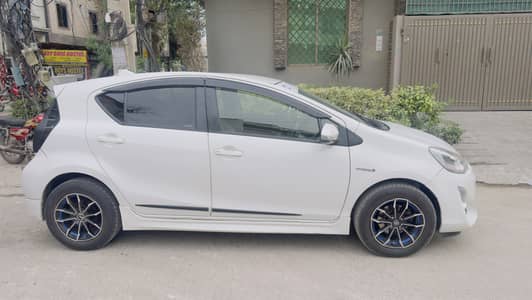 Toyota Aqua 2015