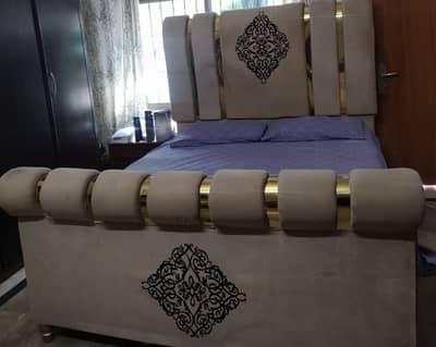 Wooden double bed in very good condition