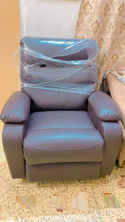 Recliner sofa