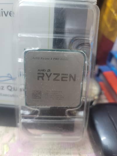 Kingston Value RAM 4GB DDR3 & AMD Ryzen 5 PRO 2400GE Processor.