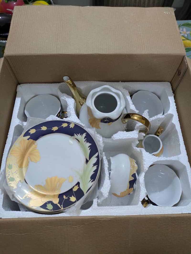 Tea set 0