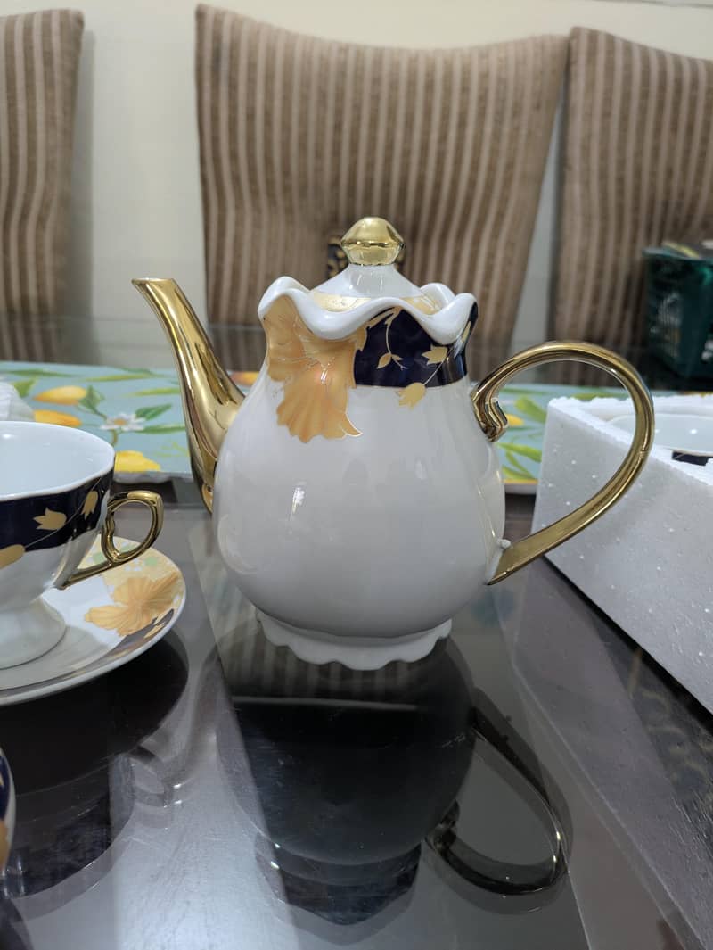 Tea set 3