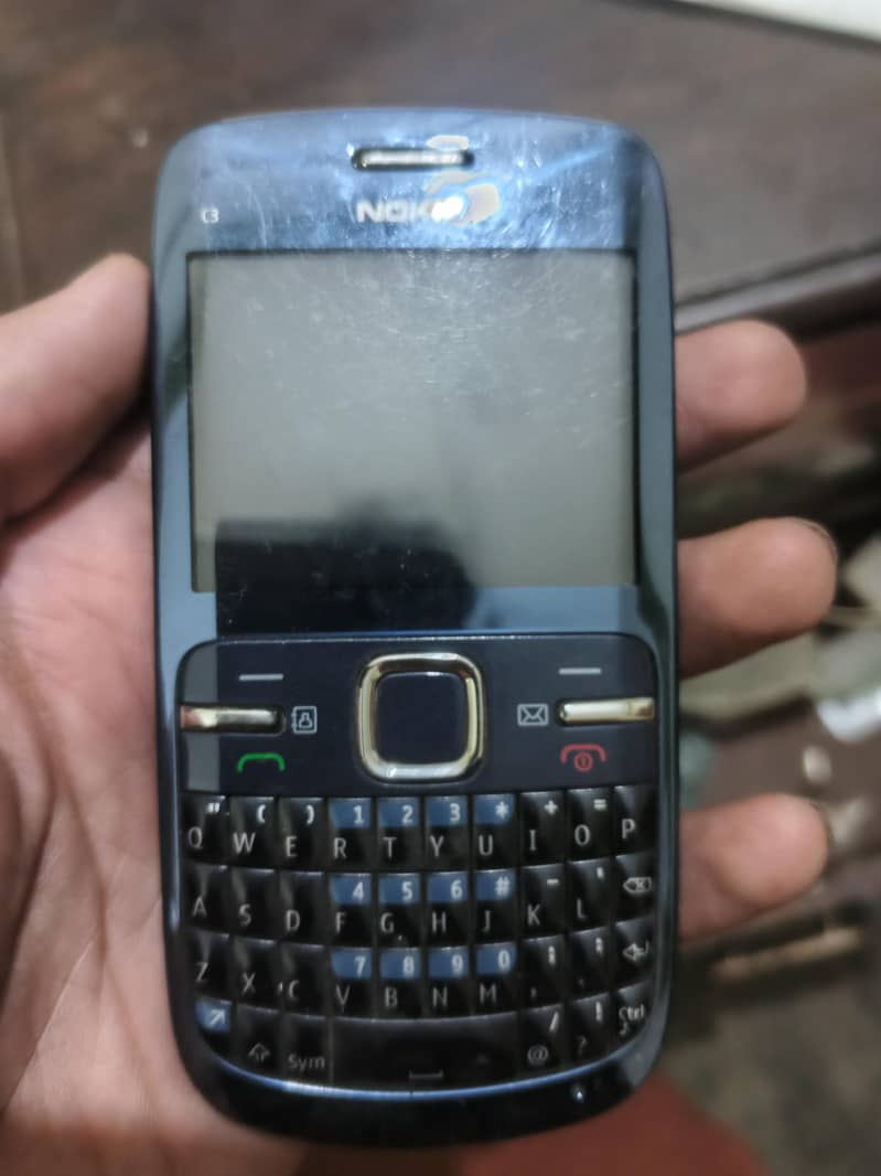 Nokia C3 1