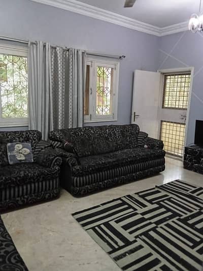 Bungalow For Sale Urgent 2 Unit 600 yards