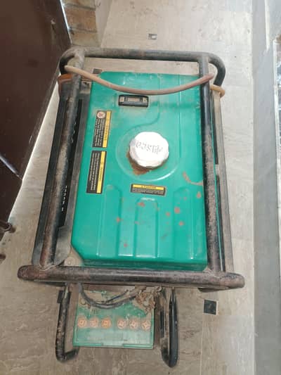 Jasco generator in good condition 3000 kab