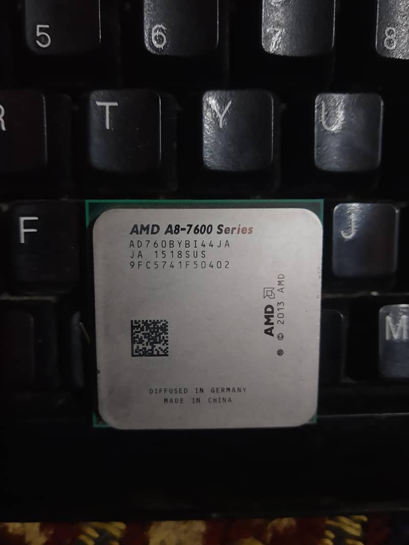 AMD A8 7600 0
