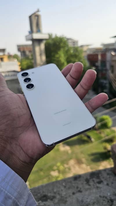 Samsung Galaxy S23 8/128 White Non PTA Excellent Condition