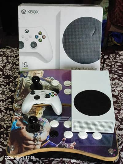 Xbox series s with 2k gaming LCD