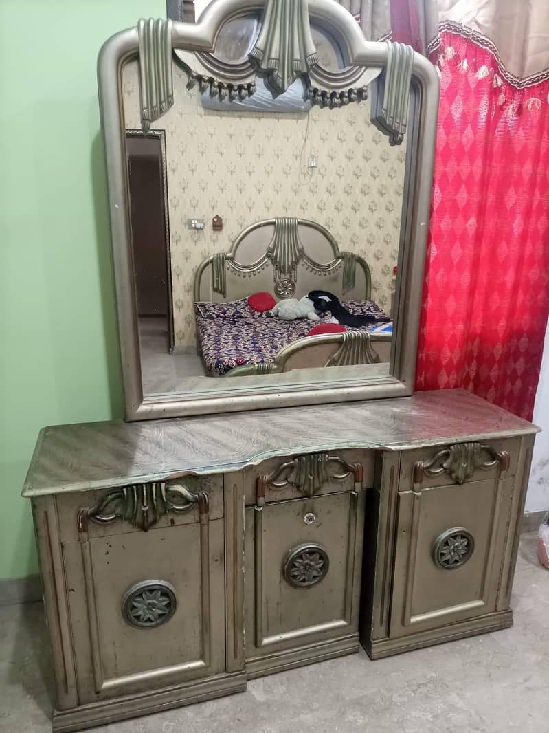 Dressing Table 2