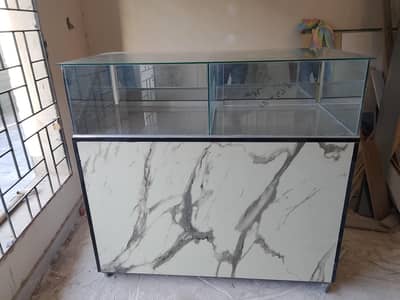 Glass Wooden Counter with UV Sheet Finish