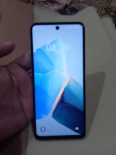 Infinix Hot 30