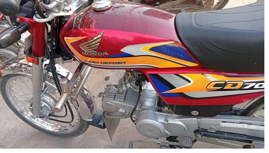Honda CD 70 2025