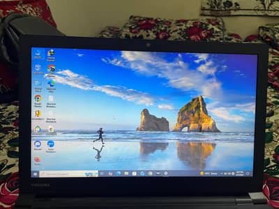 Toshiba Laptop condition 10 by 10