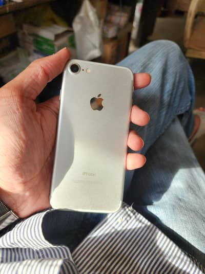 Apple iPhone 7