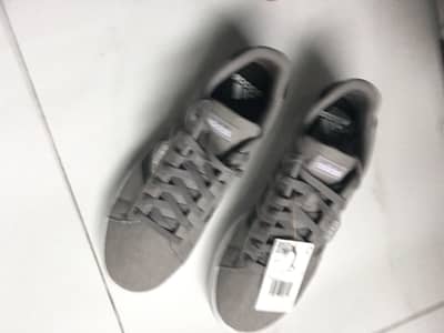 Addidas orignal shoe gray