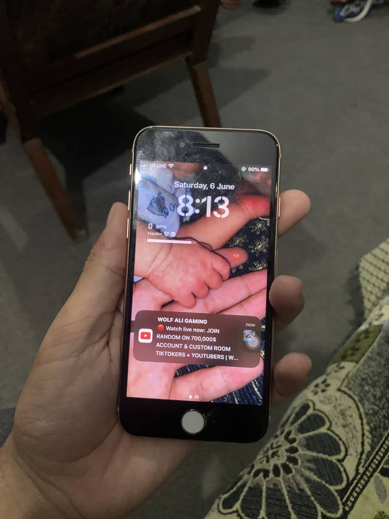 Apple iPhone 8 5