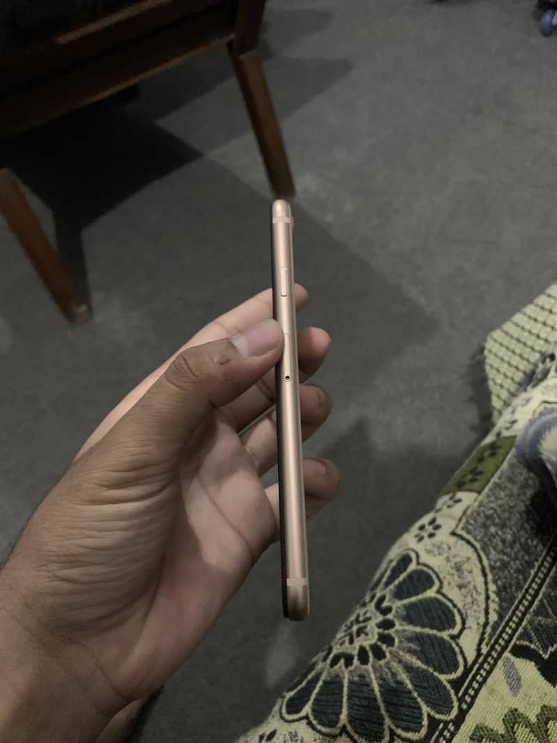 Apple iPhone 8 8