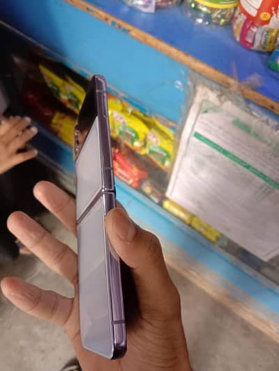 Samsung Mobile Z Flip 4