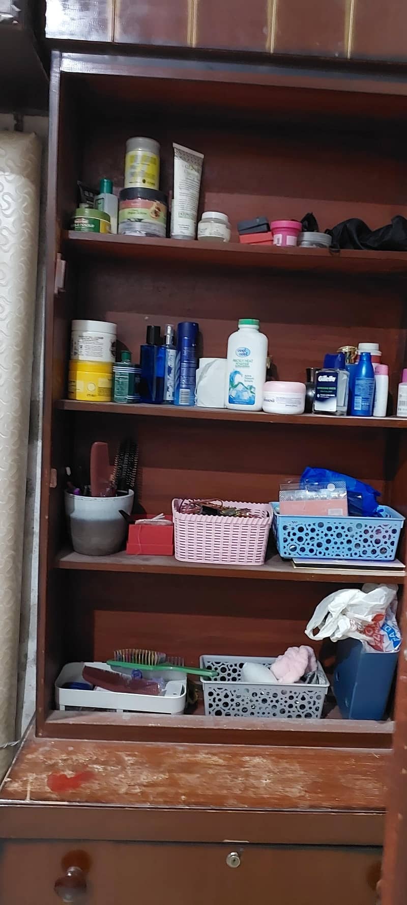 dressing table 1