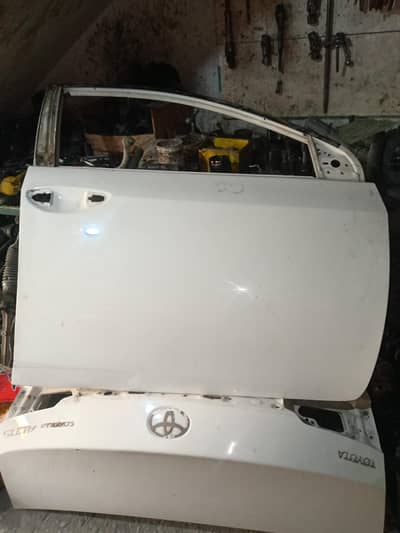 Altis,Gli,grande driver side front  door+ Digi