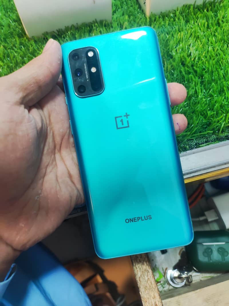 One Plus 8T 0