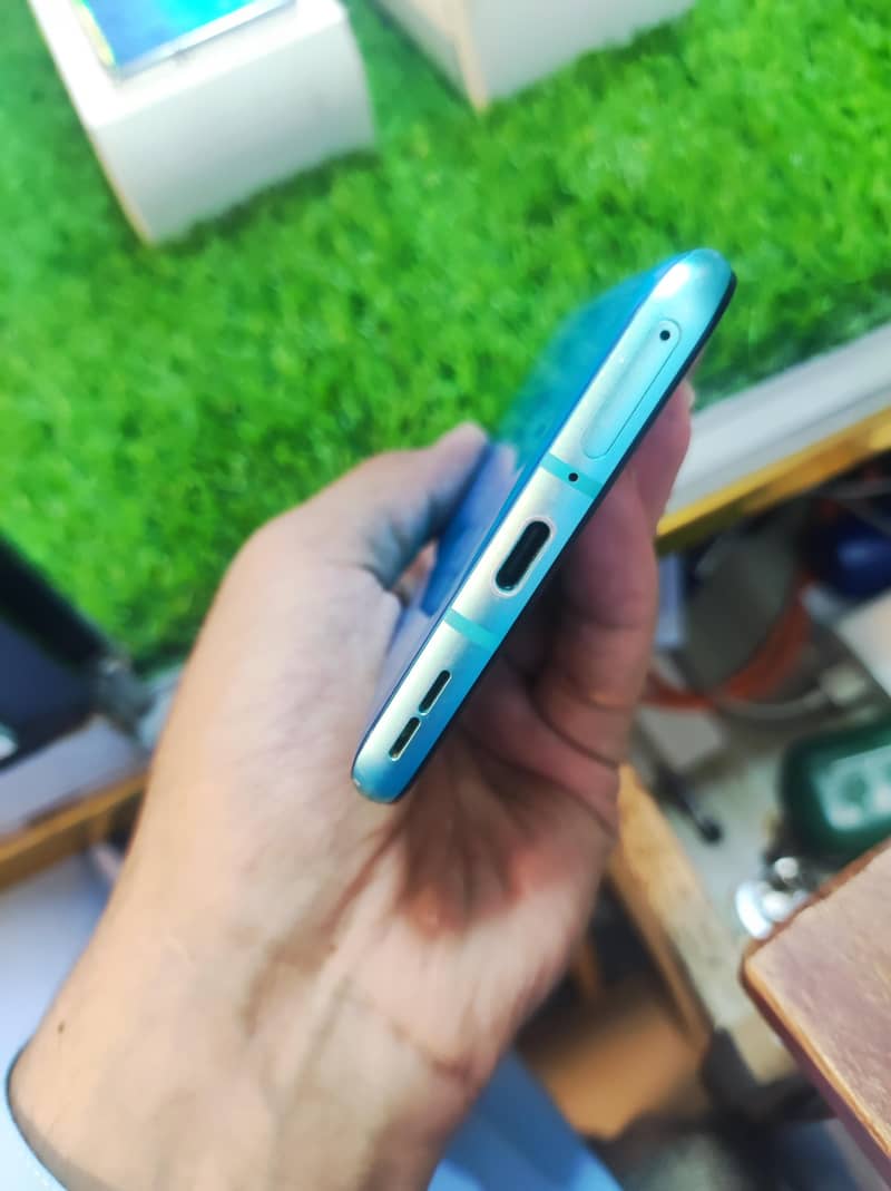 One Plus 8T 4