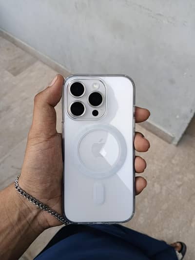 Apple iPhone 16 Pro