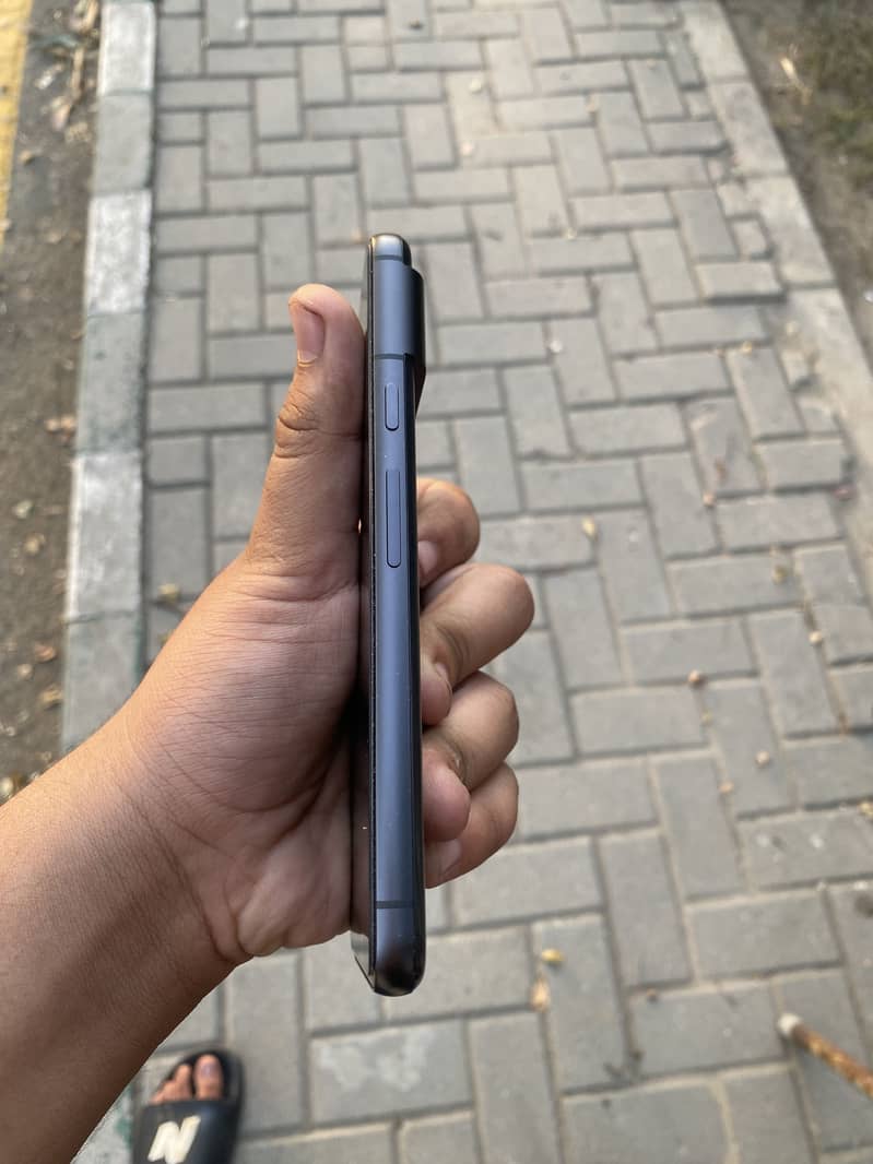 Google Pixel 8 2