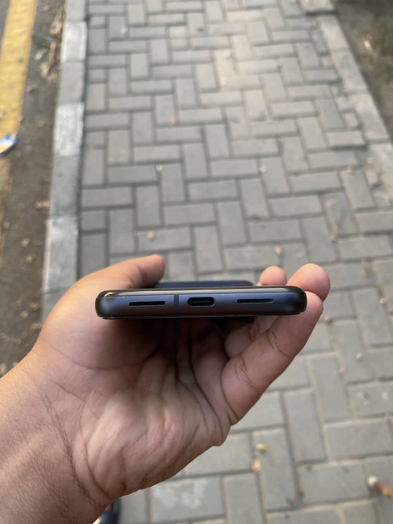 Google Pixel 8 5