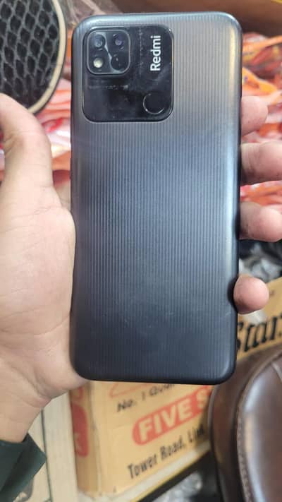 Xiaomi Redmi 10A box charger sath hai