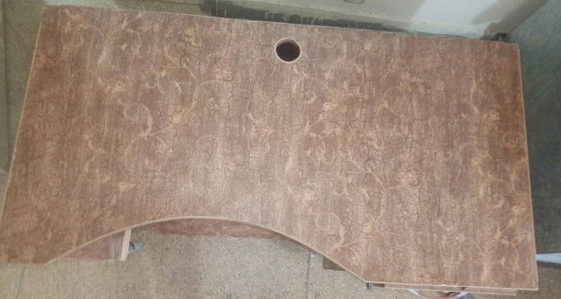 Computer Table 2