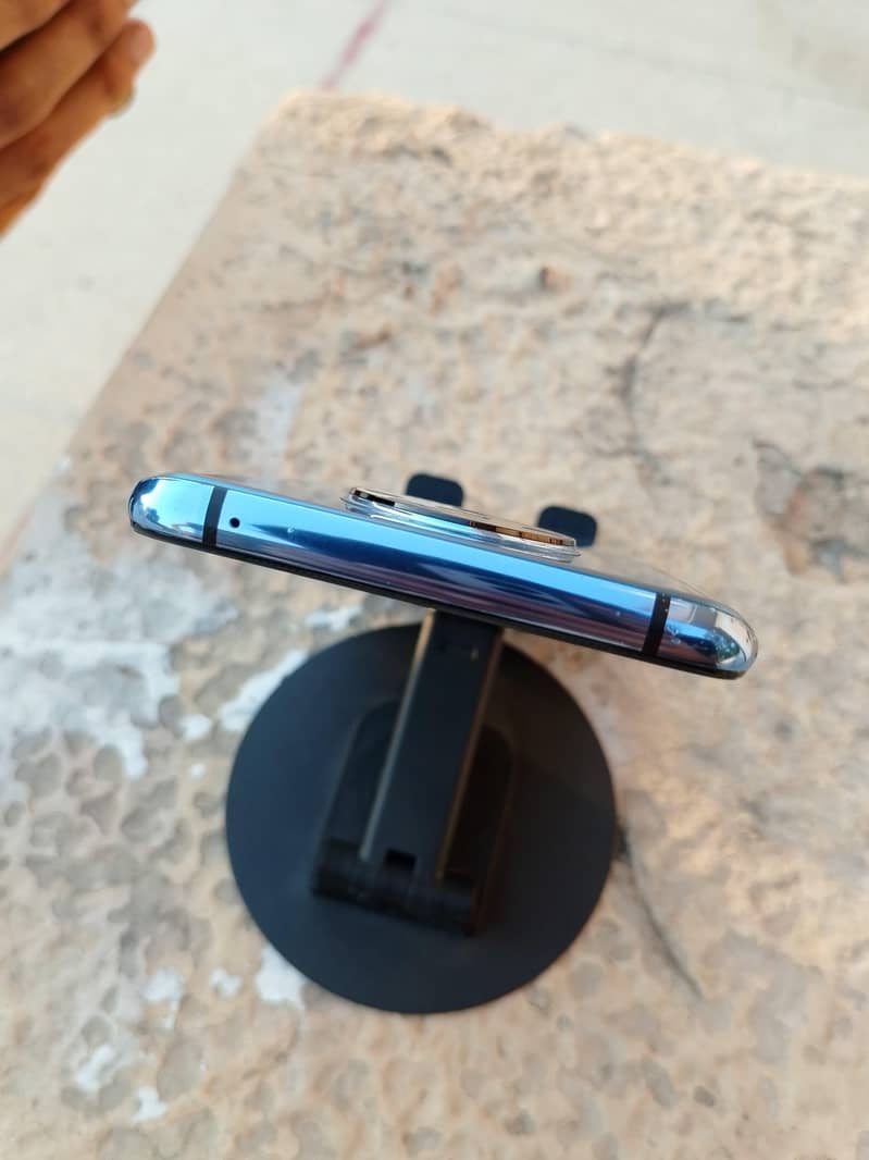 One Plus 7T 3