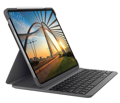 Logitech Keyboard case for Ipad 7,8 and 9
