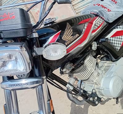 Honda CG-125cc. . . {2024} Karachi Number. . . . . 0303/0255582