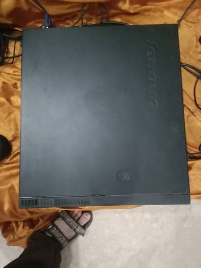 a New gamming i5 4 gen 1gb gpu 500 gb harddrive or 128gb sdd 12gb ddr3