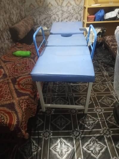 Patient bed
