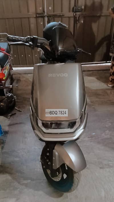 revoo a12