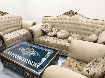 Luxury Sofa Set in new condition