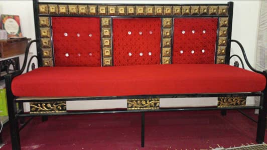 5 Seater Sofa Set with Stylish Glass Table – Excellent Condition