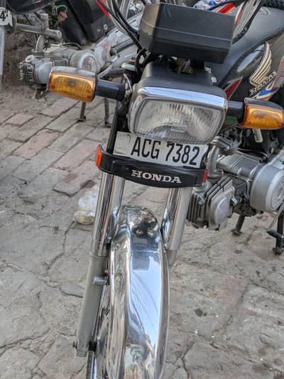 Honda CD70 for sale in Lahore