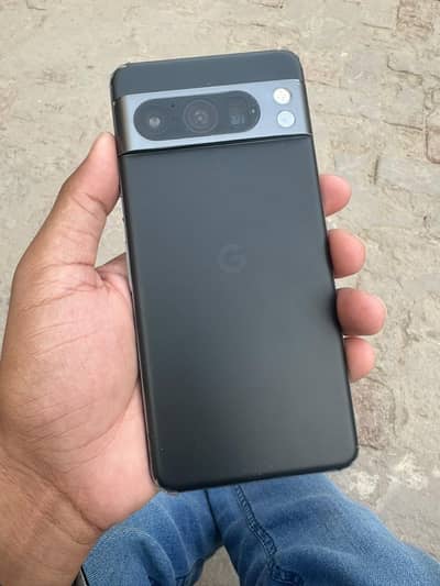 Google Pixel 8 Pro
