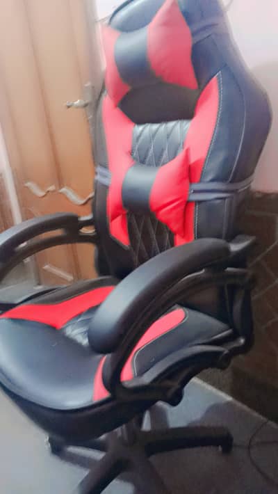 Gaming and hosting chair brand new