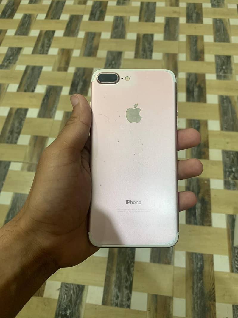 Apple iPhone 7 Plus 0