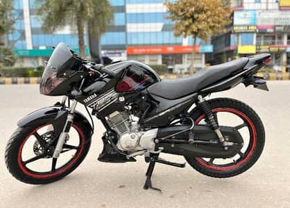 YAMAHA YBR 125