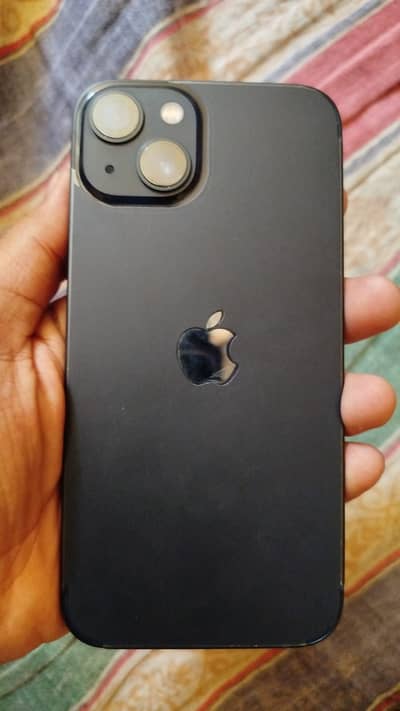 Apple iPhone 13