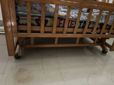 baby cot