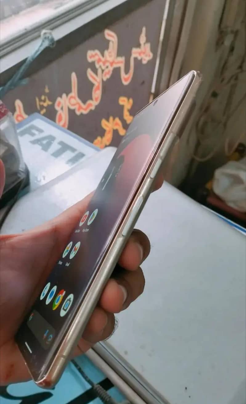 Google Pixel 7 Pro 4
