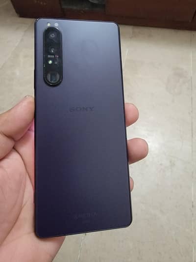 sony experia  1mark 3