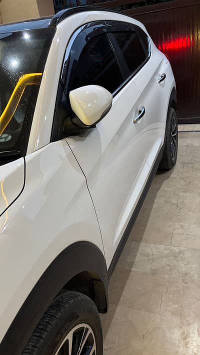 Hundai tucson 2024 model for urgent sale