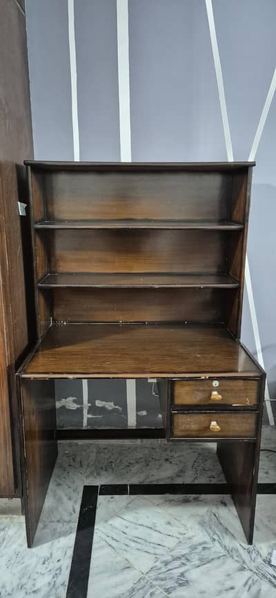 wooden study table